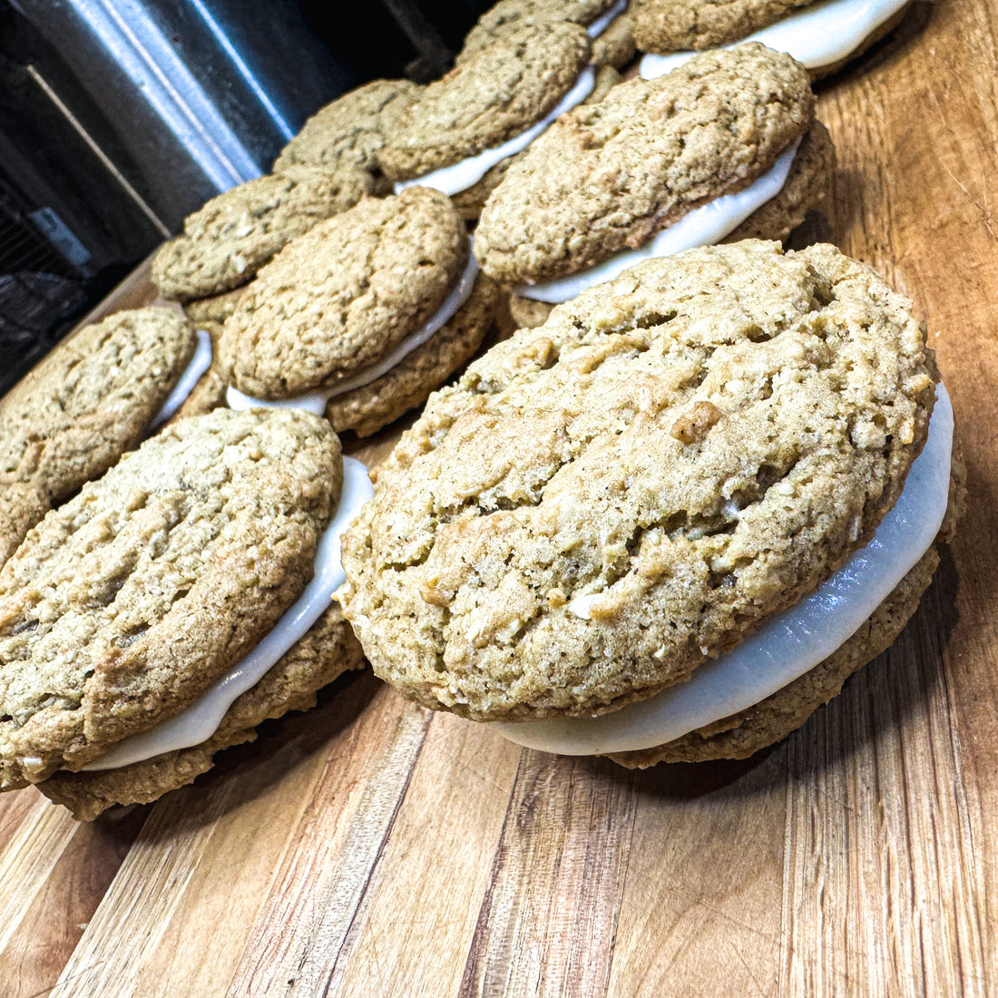 Homemade Oatmeal Cream Pies ("Oatmeal Sandwich Cookie")